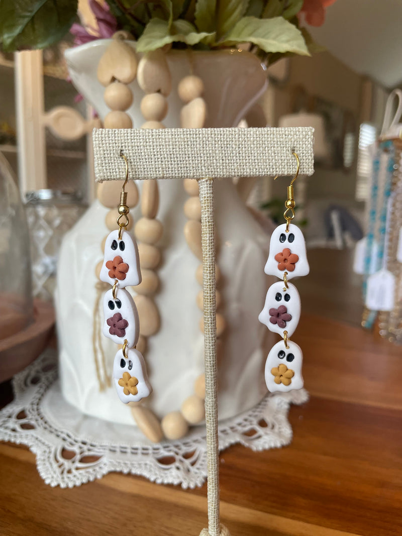 Whimsical Ghost Flower Earrings, Handmade Polymer Clay Halloween Earrings, Cute Spooky Dangle Earrings, Cottagecore Ghost Jewelry